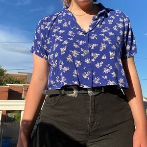 Wild Fable button up cropped collared floral tee
